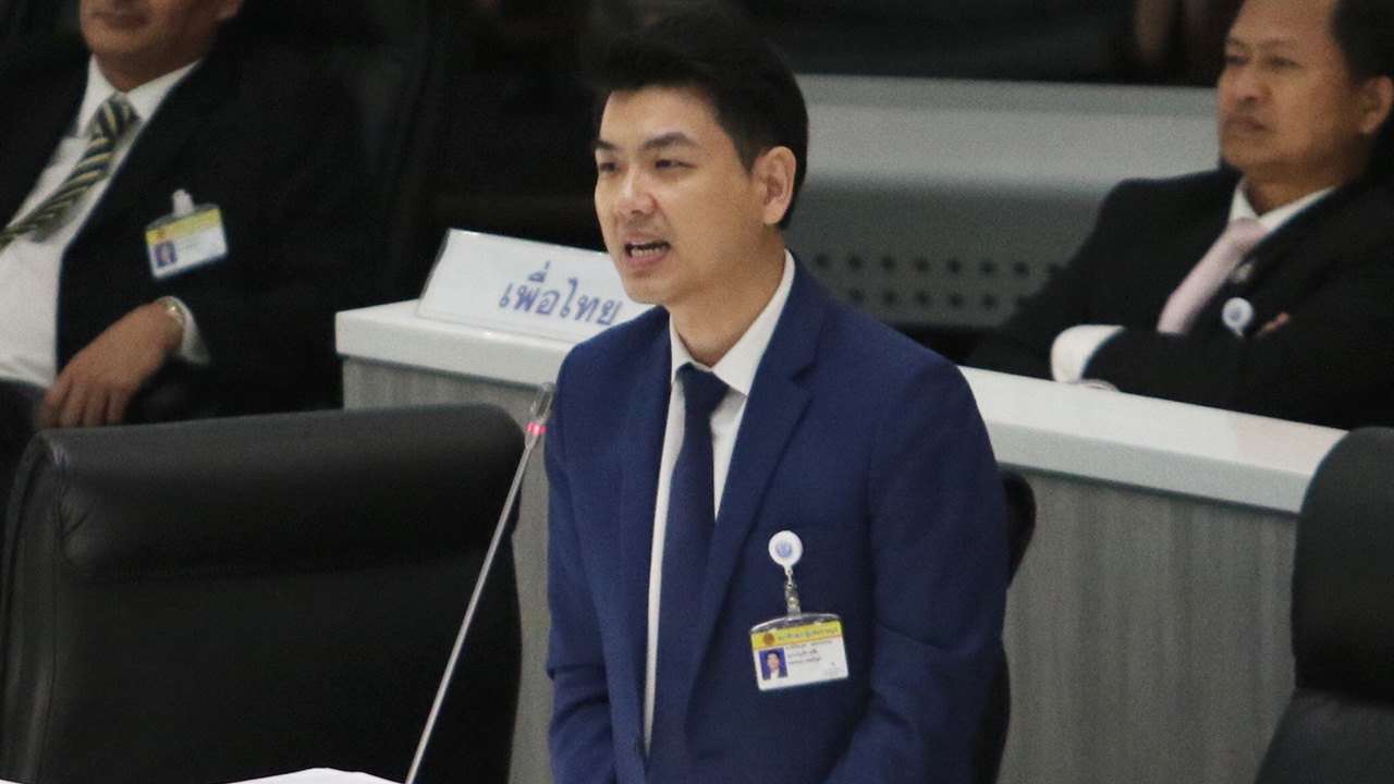 “ปิยบุตร” อภิปรายร่ายยาวความสำคัญถวายสัตย์ จี้ “บิ๊กตู่” ลาออกจากนายกฯ