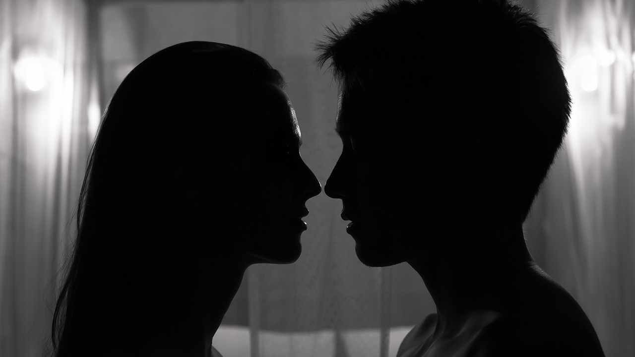 สาวกลัวแฟนรับไม่ได้ พลาดเมาหนักนอนกับชายอื่น 5 ครั้ง ก่อนเตรียมวิวาห์