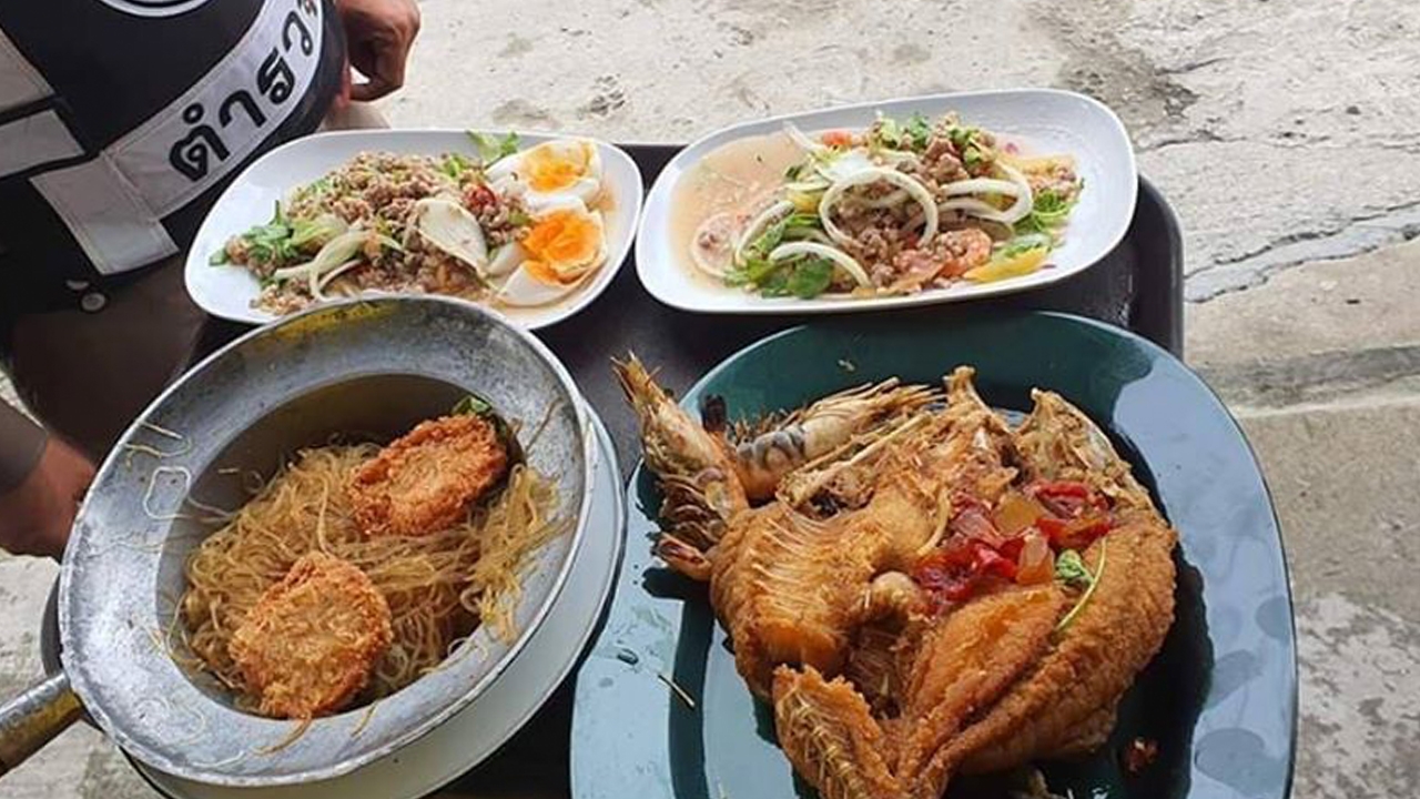 ดราม่าบุฟเฟ่ต์ มา 2 คน สั่ง 17 จาน สุดท้ายอาหารเหลือ ไม่ยอมจ่ายค่าปรับ