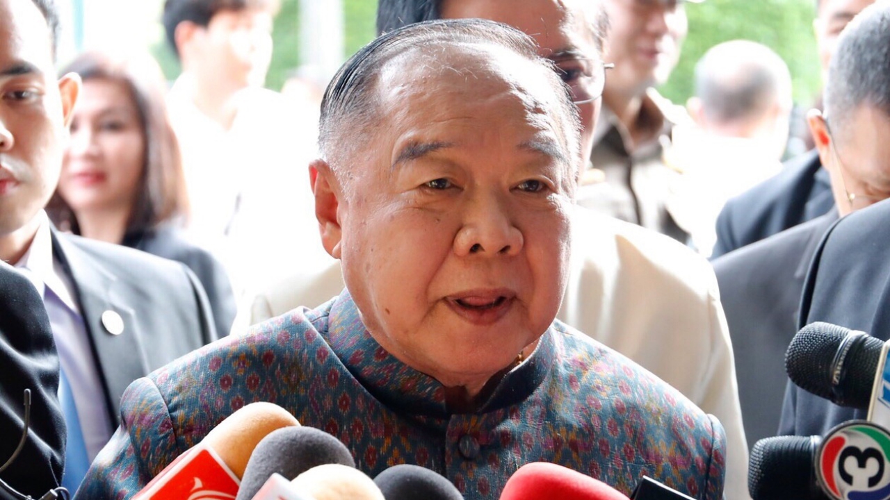 "บิ๊กป้อม"ยัน รัฐบาลแจงชัดแล้ว ปมถวายสัตย์ฯ แม้นายกฯ ไม่ได้ชี้แจงเอง