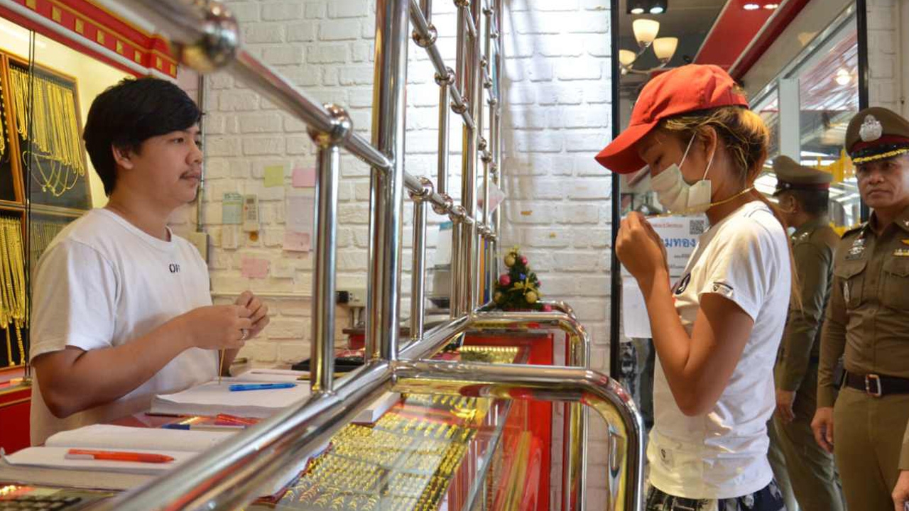 วิ่งราวทอง หาค่าแชร์ โจรสาวสิ้นท่า สารภาพ เล่นบาคาร่าออนไลน์ 