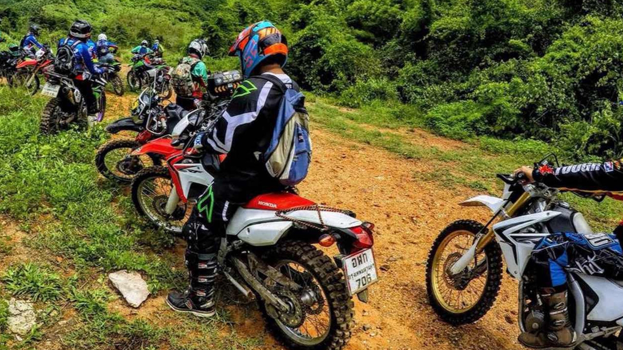 แก๊งวิบาก ตะลุยป่าไทรโยค เจอฝนถล่มน้ำทะลัก กลับออกมาไม่ได้ 