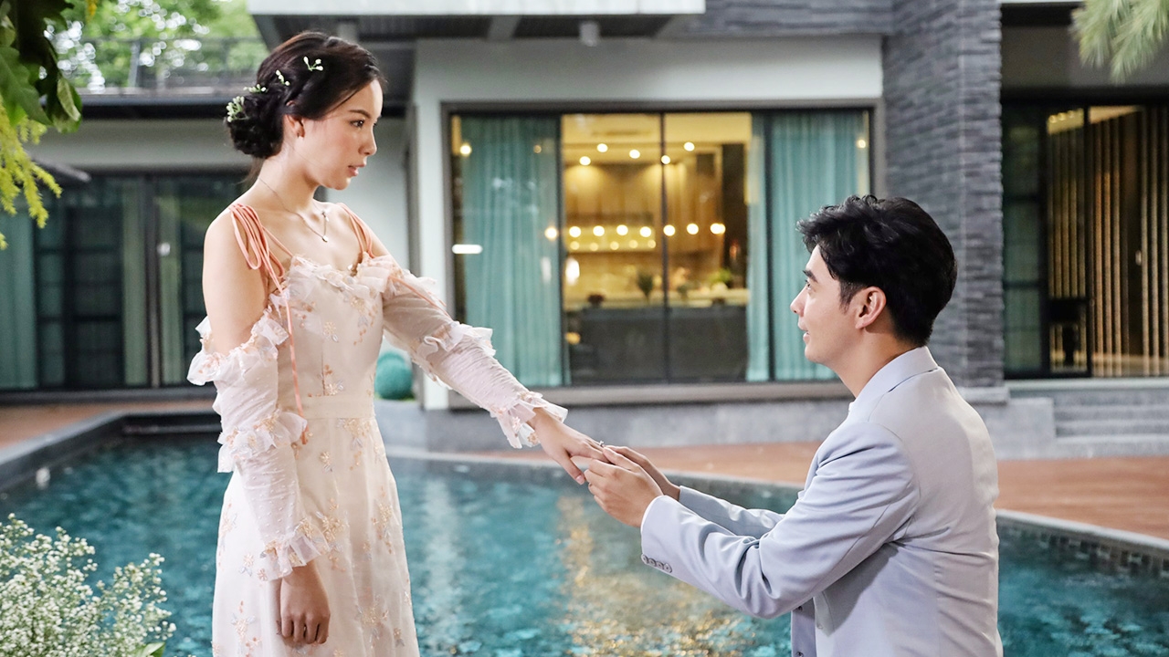 "ออย" วางเซอร์ไพรส์ขอแต่งงาน "มุก" เคลิ้มอยากโดนแบบนี้มั่ง