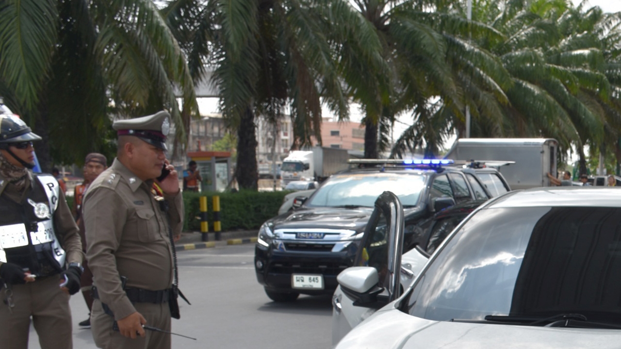 สาวร้านมือถือป่วยซึมเศร้า คิดสั้นจะลาโลก ช่วยส่ง รพ.สุดท้ายยื้อไม่ได้