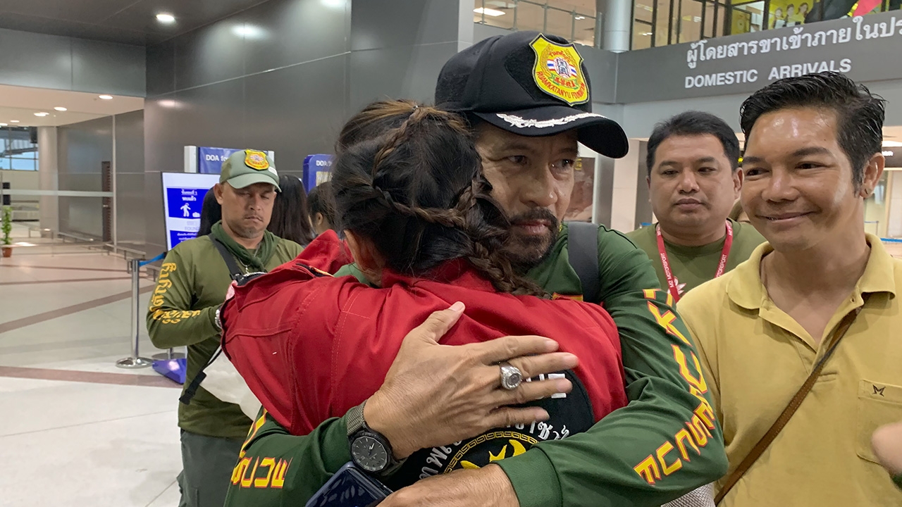 หลังน้ำลดยังต้องฟื้นฟู บิณฑ์ ปลุกพลังบวกทั่วไทย