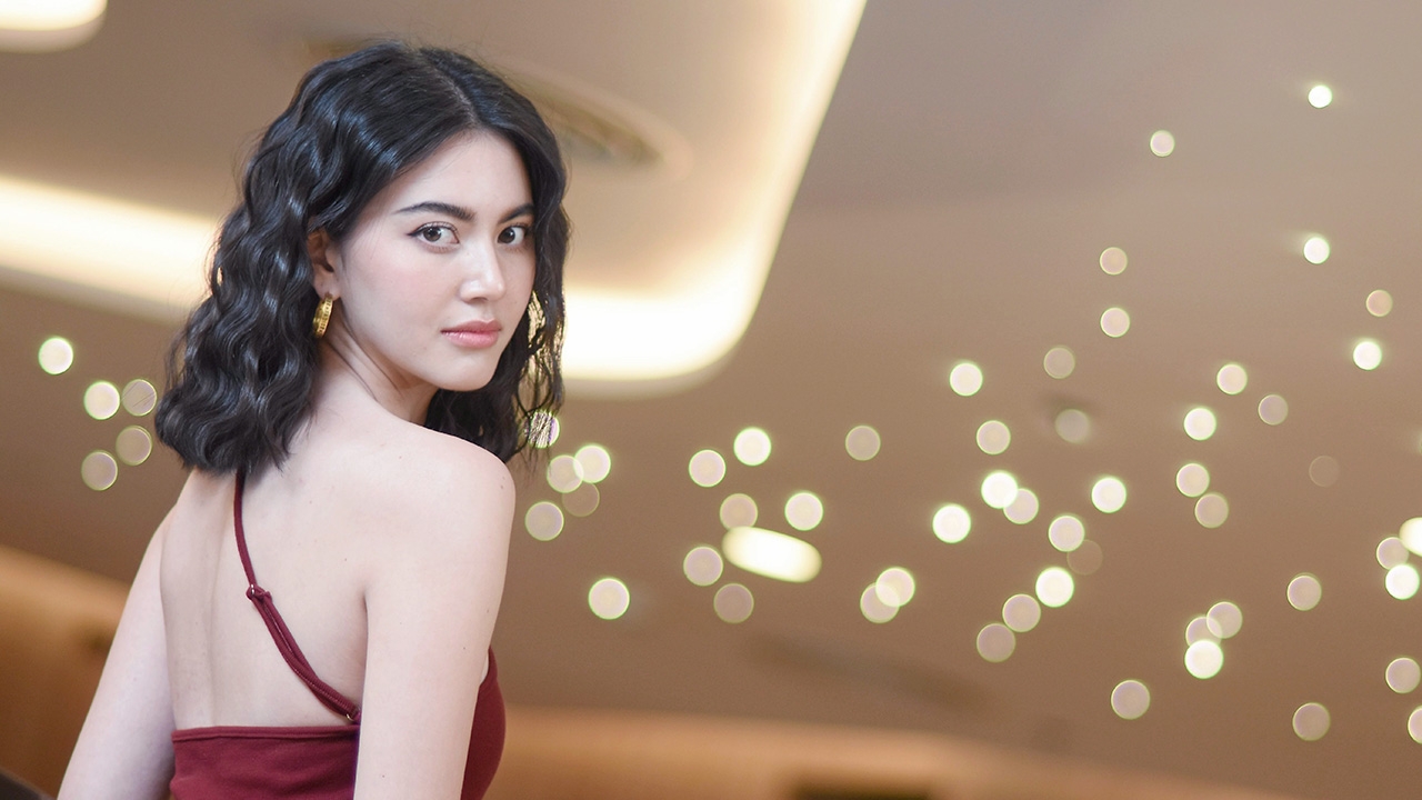 รักมีปัญหา "ใหม่ ดาวิกา" สองหัวใจ