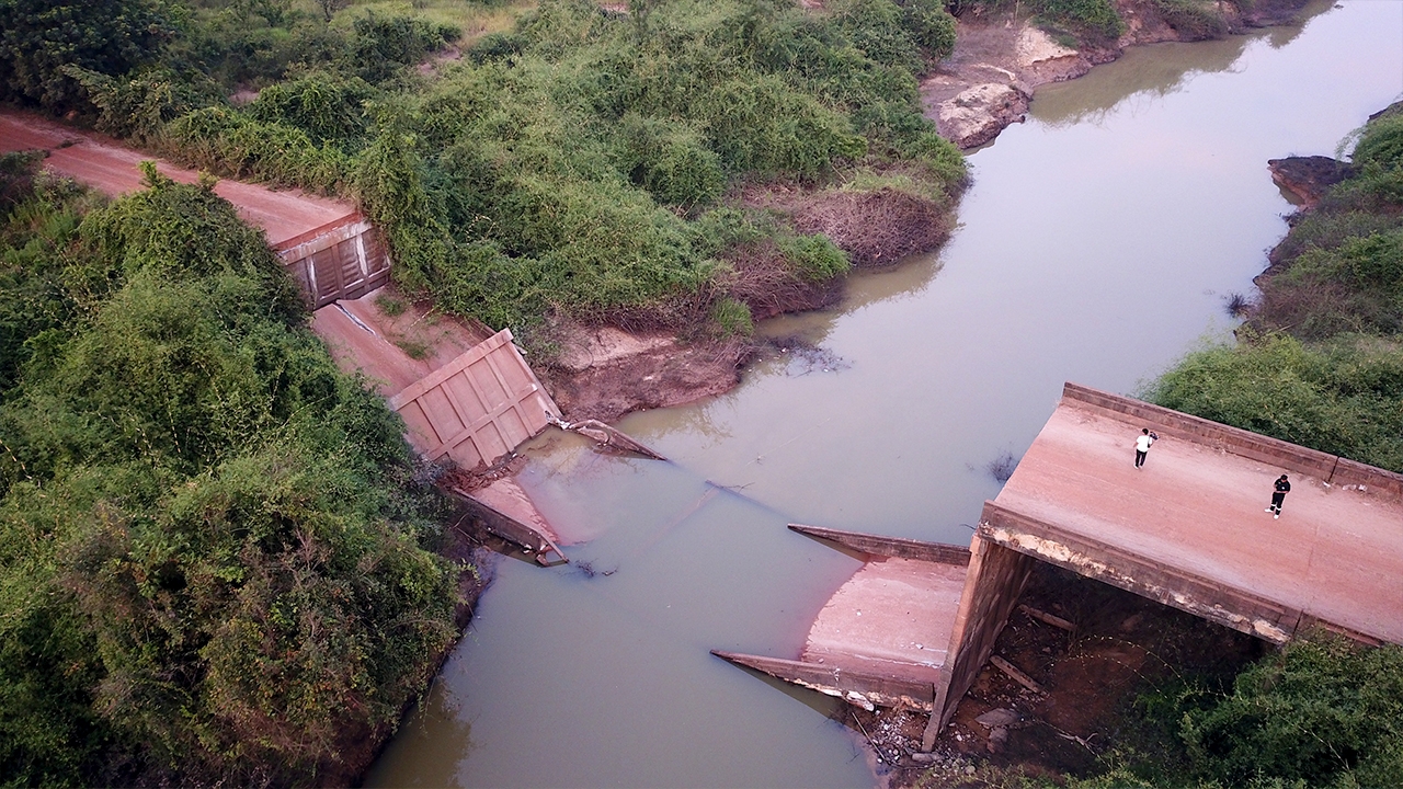 สะพานพังถล่ม ทับหนุ่มตกปลาดับ เคยร้องตรวจสอบก็แล้ว เรื่องเงียบ