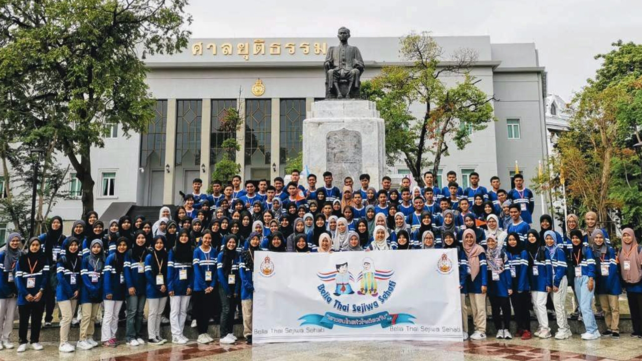 โครงการ "เยาวชนไทยหัวใจเดียวกัน" ติดอาวุธทางความคิดแก้วิกฤติไฟใต้