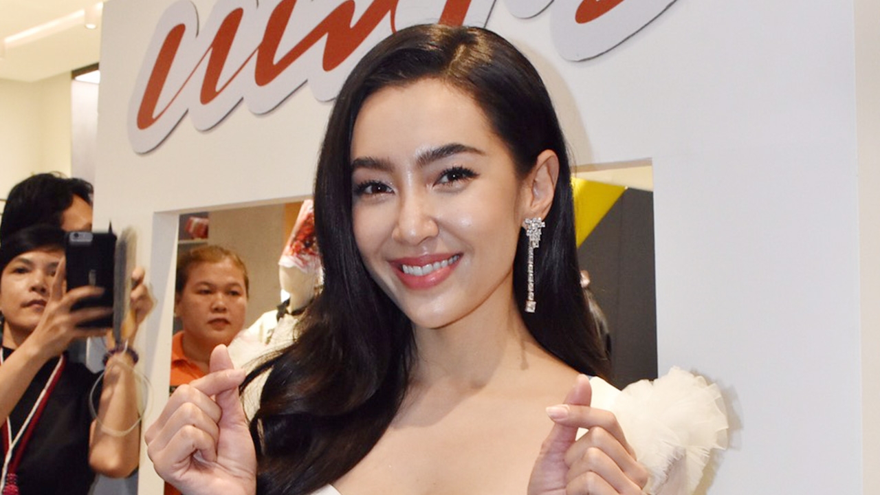 เบลล่า เผยที่มาแฮชแท็กทริปไอซ์แลนด์ เขินโดนแซวเหมือนถ่ายพรีเวดดิ้ง