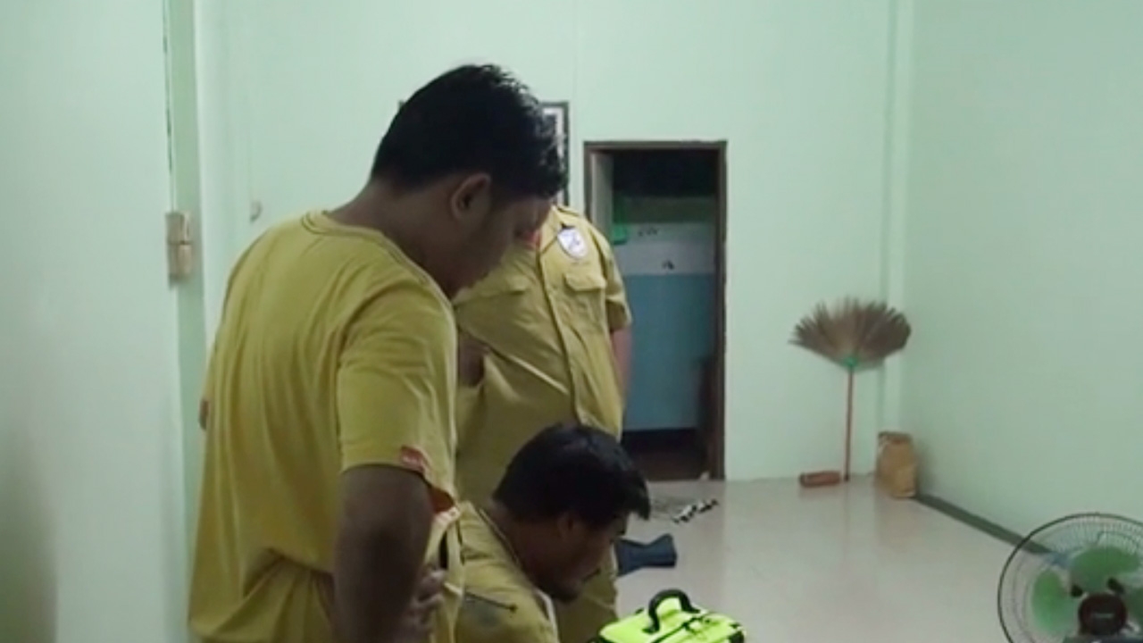 หนุ่มทะเลาะเมีย น้อยใจผูกคอประชด แต่ชาวบ้าน-กู้ภัยมาช่วยทัน