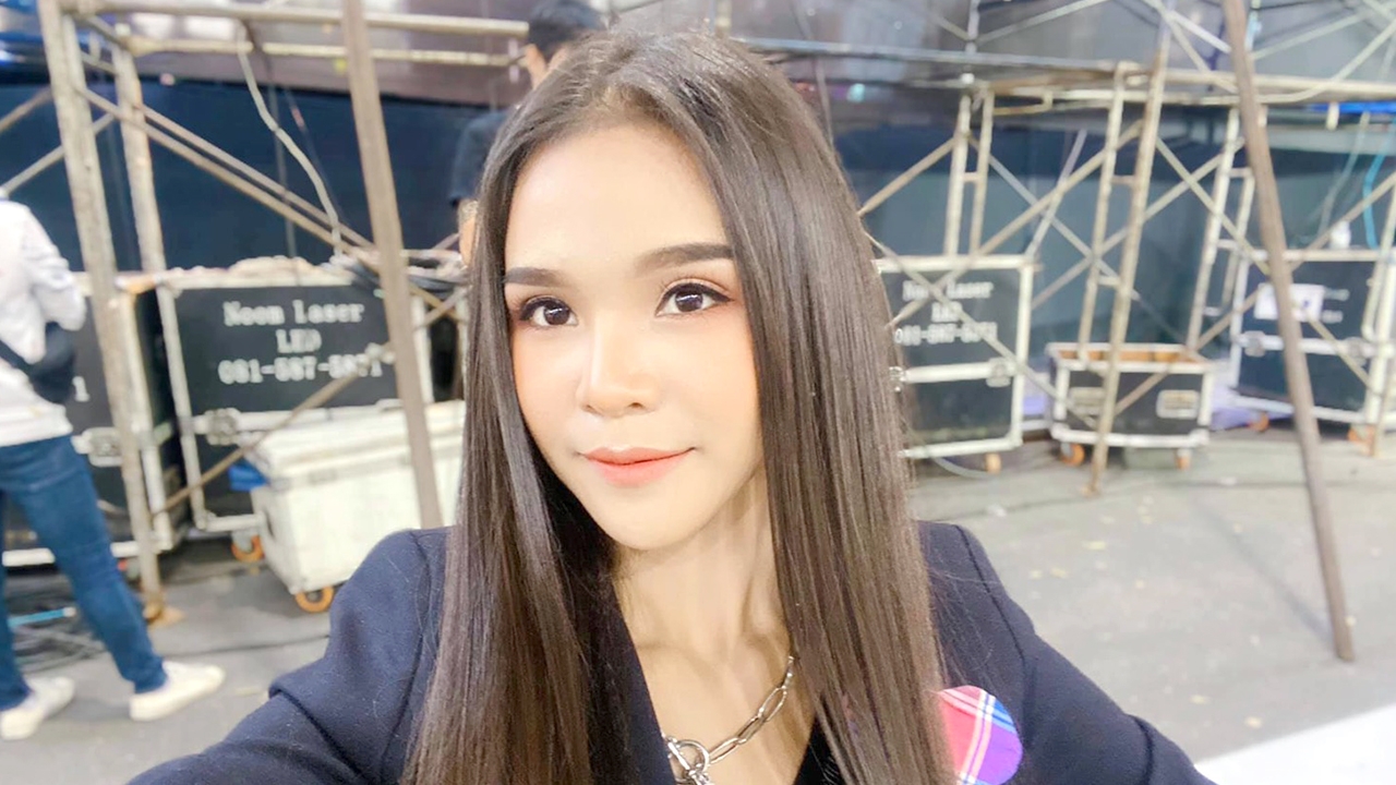 อาม ชุติมา ดักคอกันชาวเน็ตดราม่า ไม่ได้อวดรวย แค่ให้รางวัลทีมงาน