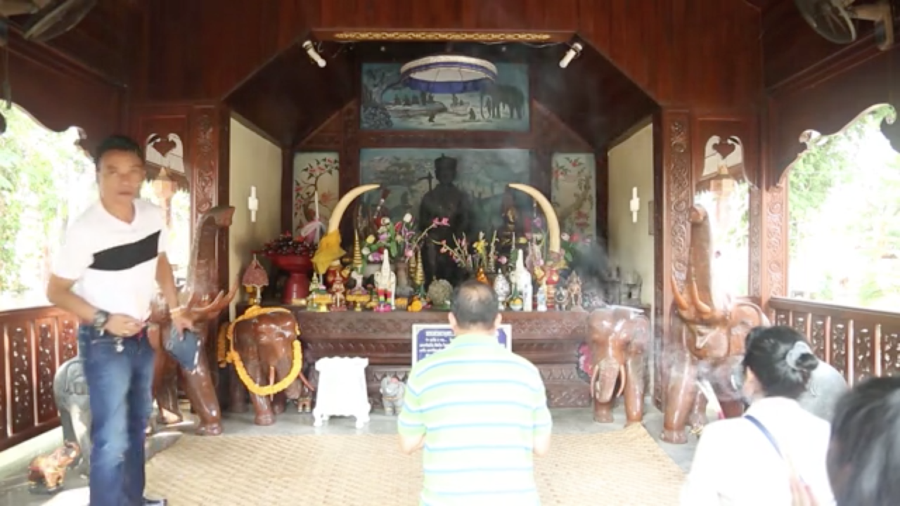 ตำนาน 700 ปี คนแห่"ขอลูก-ความรัก"สมหวัง ต้นโพธิ์พญามังราย เวียงกุมกาม 