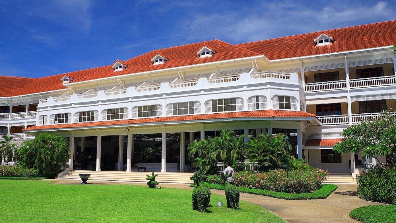 ยึดพื้นที่โรงแรมรถไฟหัวหิน รถไฟจ่อชง "เซ็นทรัล" ต่อสัญญา 30 ปี