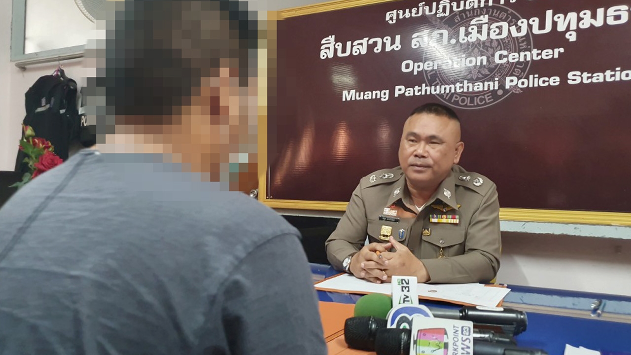 โจ๋ม.6 หัวร้อนใช้ขวดปากฉลามปาดคอเพื่อนร่วมชั้น ตร.เข้ารวบ แจ้งข้อหา
