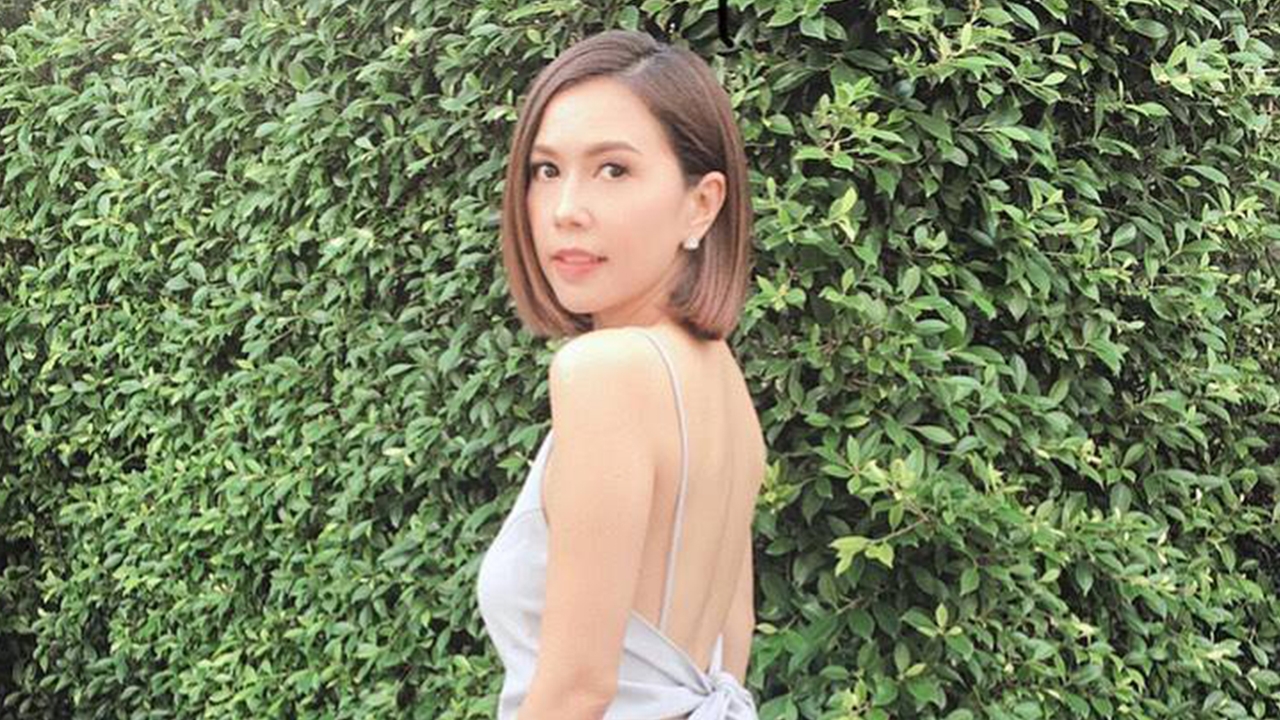 ยุ้ย ปัทมวรรณ โพสต์ภาพจับมือ แม่ทุม ปทุมวดี อยากระบายล้านเรื่องในใจ