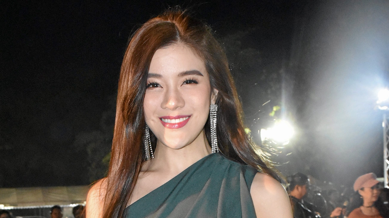 ข่าวชัวร์จาก พลอย ข้อมูลแน่นจริง  