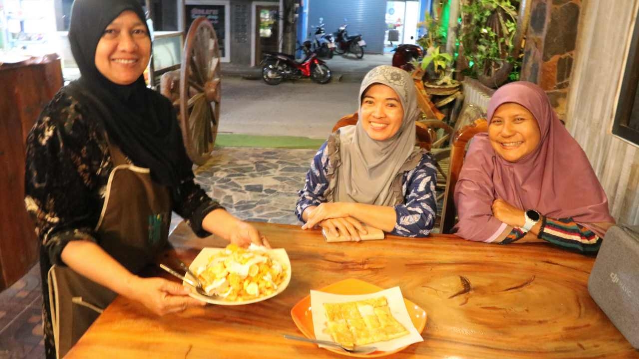 โรตีชาวเกาะ ตำนานความอร่อย เกาะยาวน้อย มาแล้วไม่กิน ถือว่าพลาด 