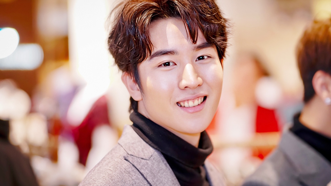 เปิดเรื่องใหญ่ เรื่องการศึกษาไทย กับหล่อรุ่ง ยุทธ 