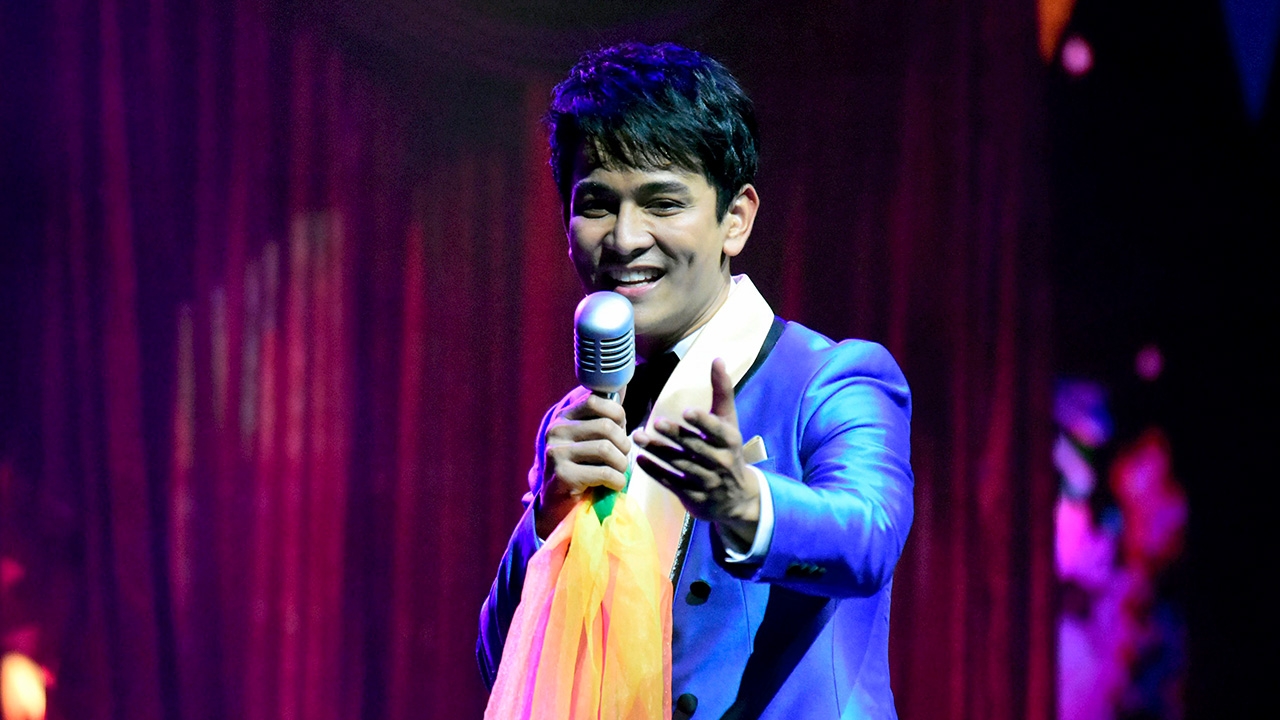 "กัน-นภัทร" นำทีมพาแฟนเพลงย้อนวันวานใน "ลูกกรุง In Concert"