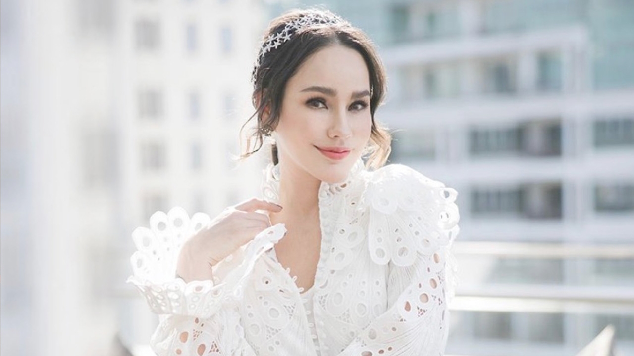แหม่ม วิชุดา ถูกหลอกเจอพิษทำศัลยกรรมหวิดเสียโฉม (คลิป)