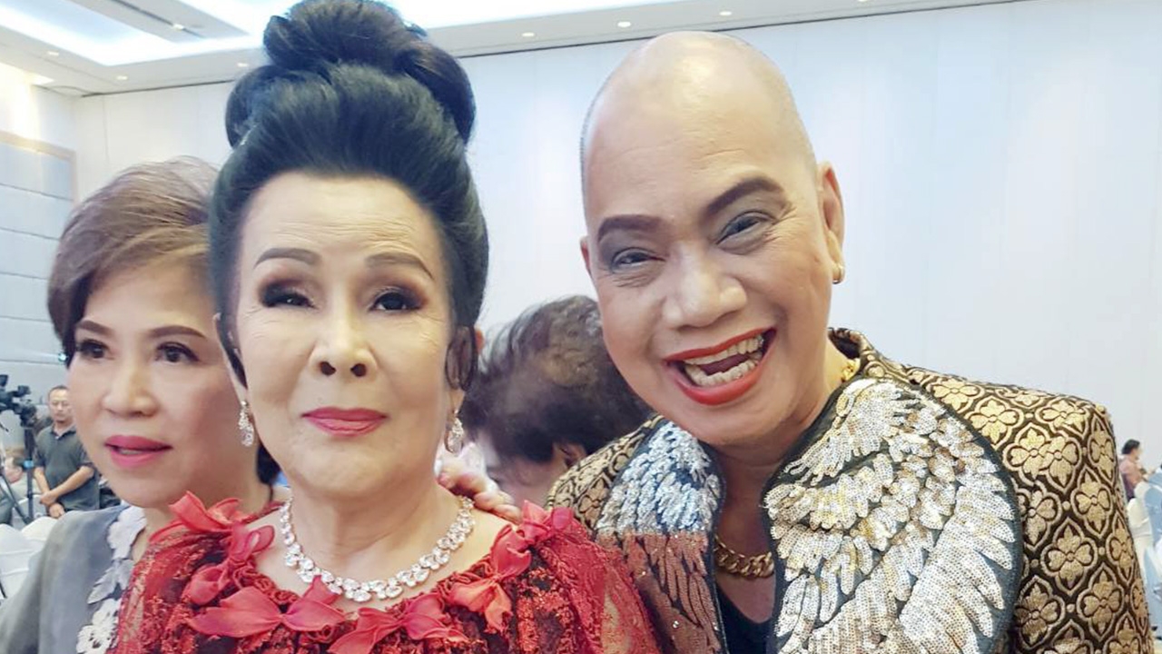 ตื่นเต้นตื้นตันใจ อุ๊บ นอนตายตาหลับแล้ว ได้เจอ อี๊ด เพชรา 