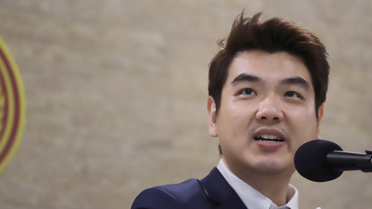 ปิยบุตร ชี้ คดีอิลลูมินาติ ไม่ถึงยุบพรรค เชื่อดับฝันคนเชียร์ยุบอนาคตใหม่ 