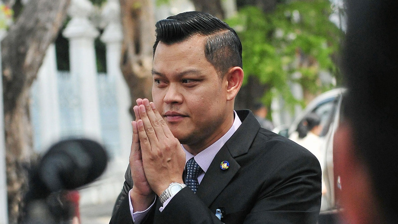 เทียบท่าหน้า 3 : รับปีเฮง
