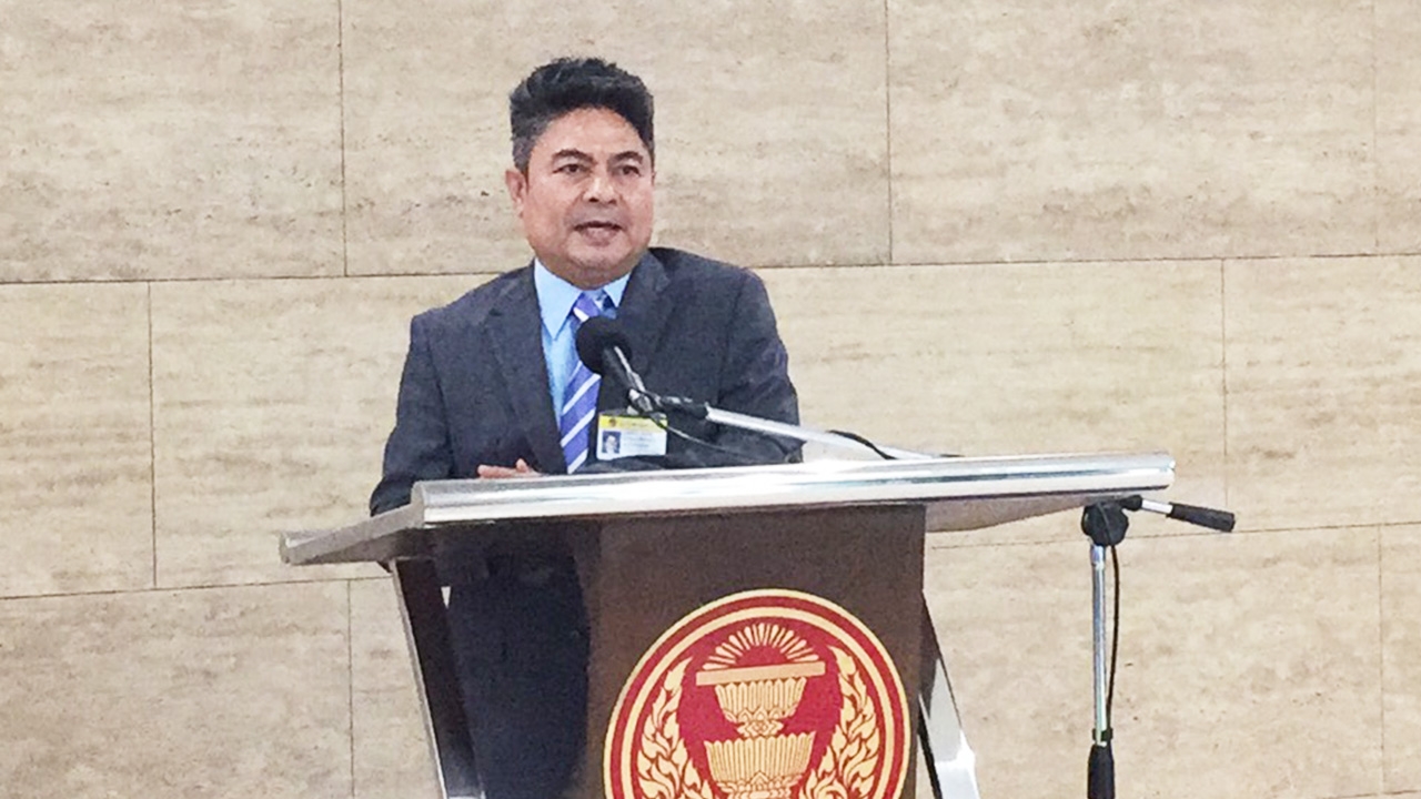 เทพไท สวน บิ๊กป้อม ไม่ใช่ใครก็ต้องทำตามสั่ง ขู่โหวตสวนหากตอบซักฟอกไม่ได้