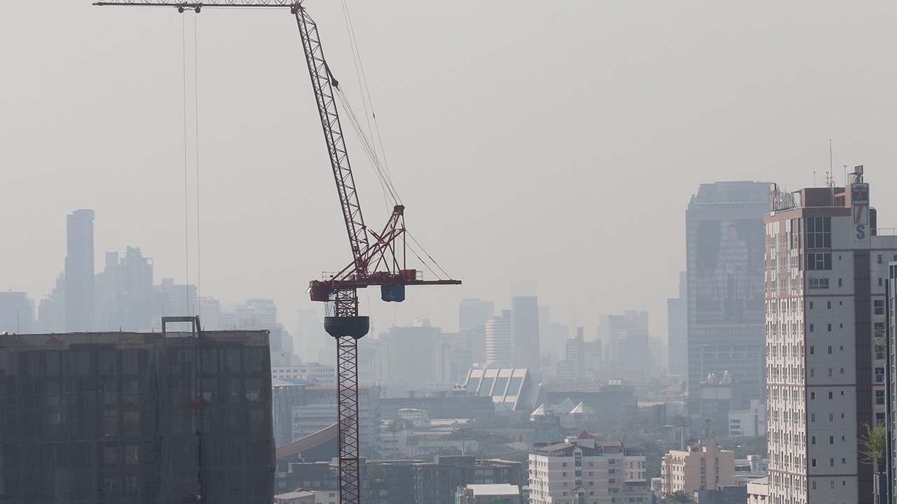 ยังต้องจับตา "ค่าฝุ่นละออง" PM 2.5 แม้หลายพื้นที่มีแนวโน้มดีขึ้น 