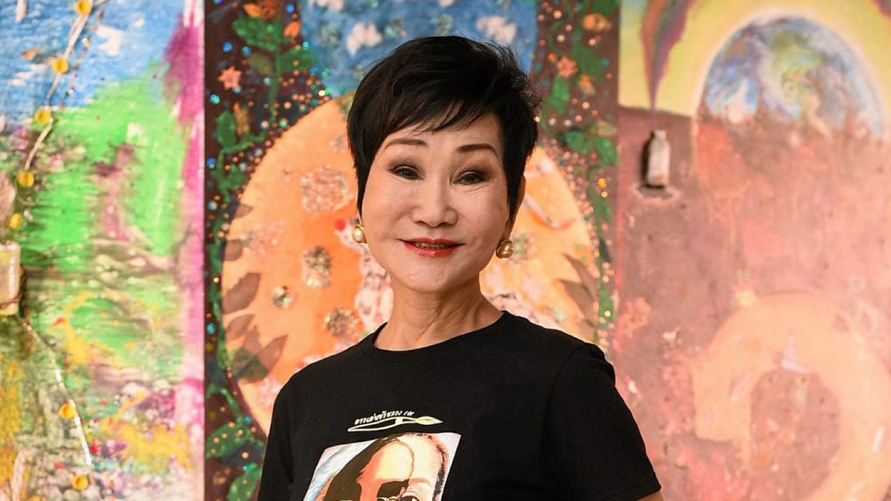 โสมชบาจ๊ะจ๋า : กำลังจะกลับจากเชียงราย คุณหญิงชดช้อย หกล้มเสียก่อน ต้องแอดมิตผ่าตัด