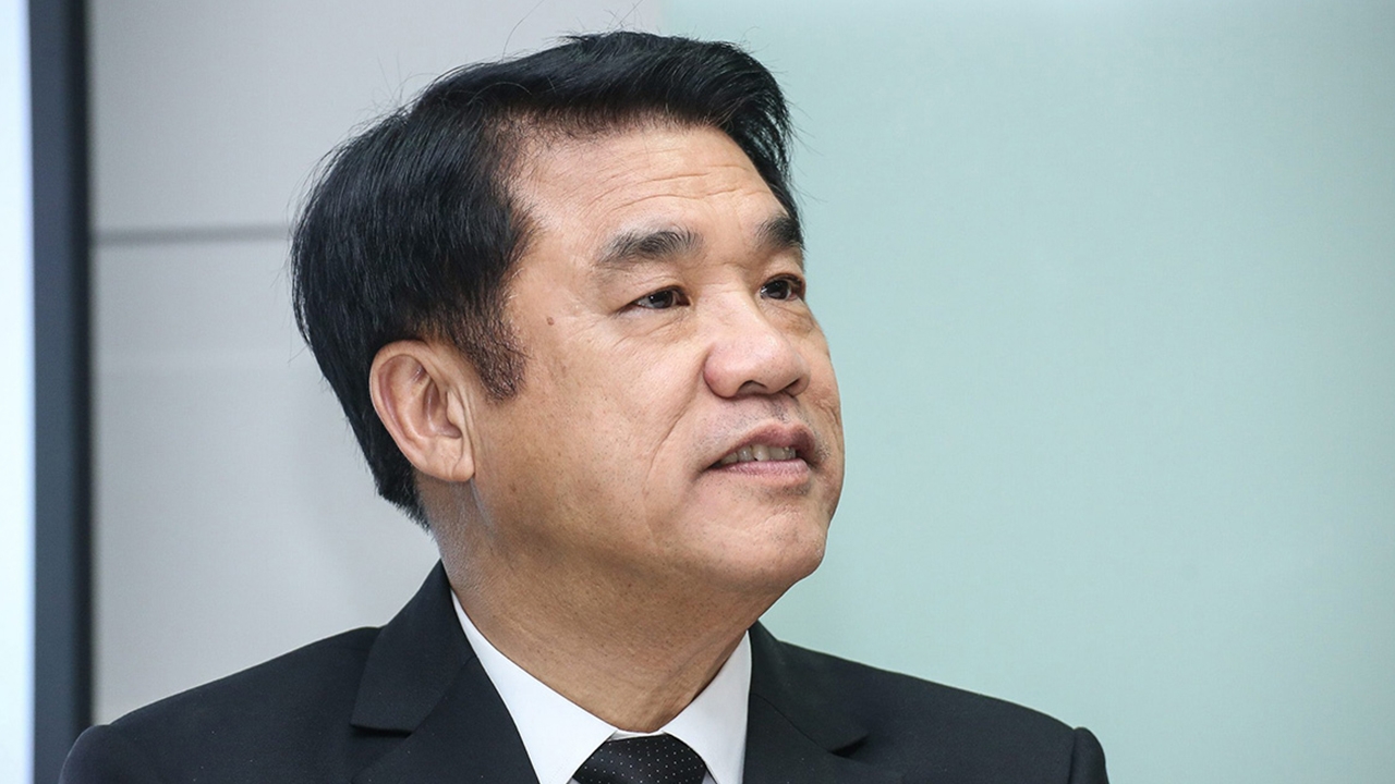 'สุริยะ' พร้อม หลังฝ่ายค้านล็อกเป้าซักฟอก ปมแบนสารพิษ
