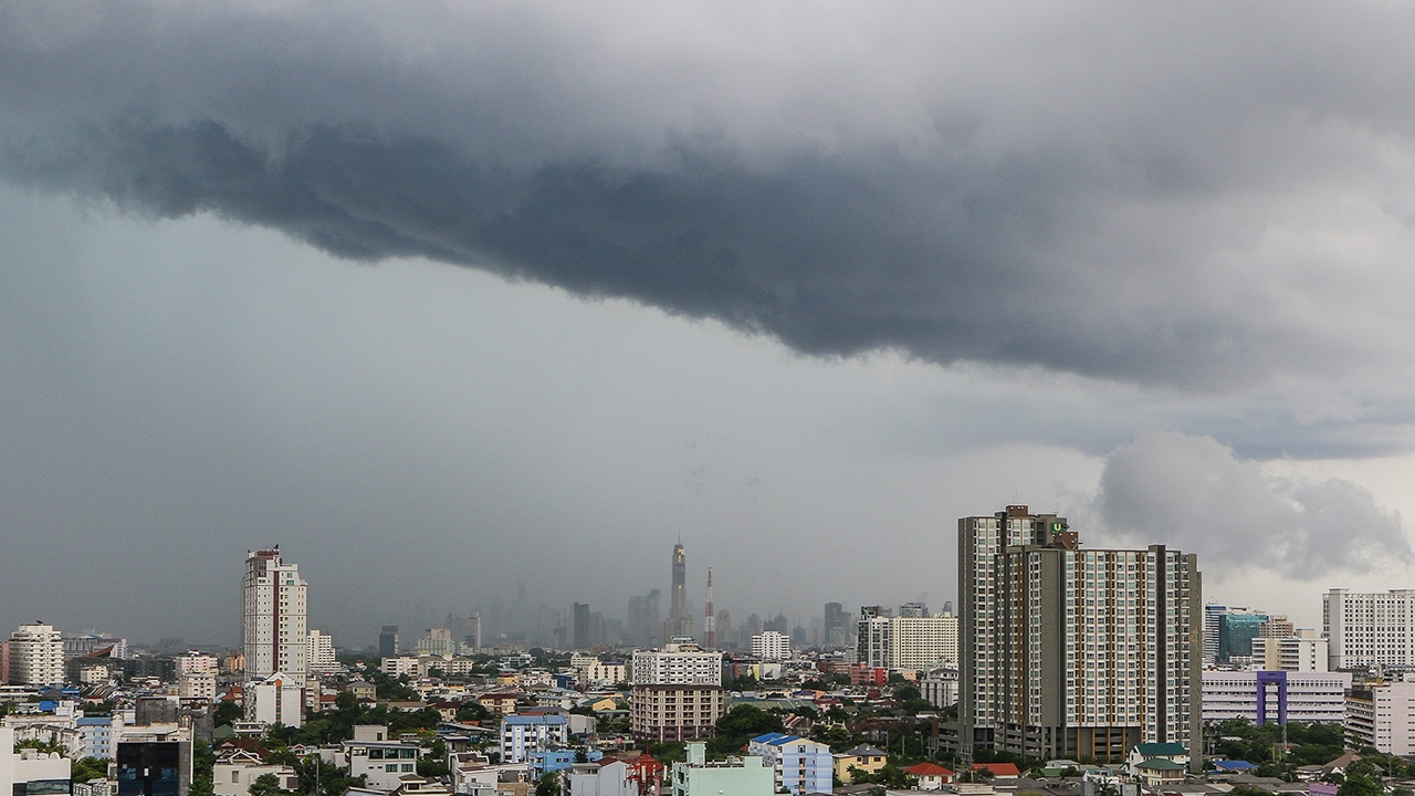 ไทยตอนบนมีหมอกช่วงเช้า ภาคกลาง-ใต้มีฝนฟ้าคะนอง กทม. ฝนร้อยละ 10