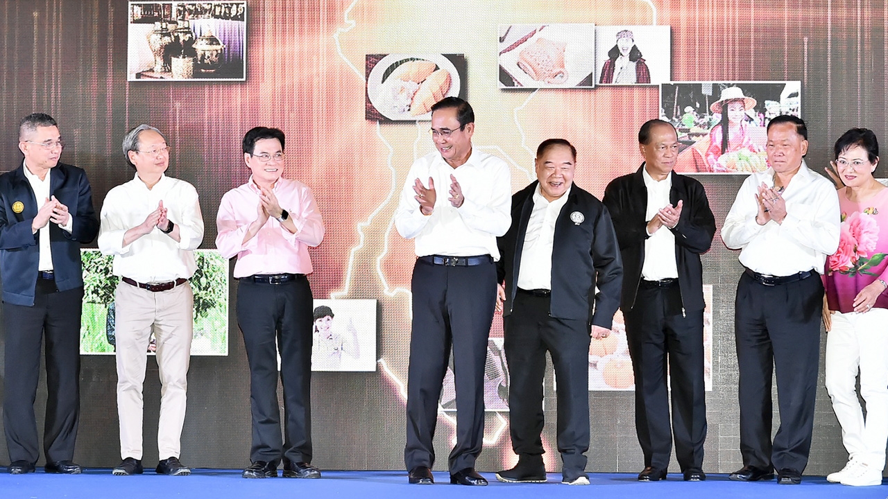 รัฐบาลโวงานถนนคนเดิน ทำเงินสะพัด 70 ล้าน เห็นชอบจัดต่อตลอดปี 63
