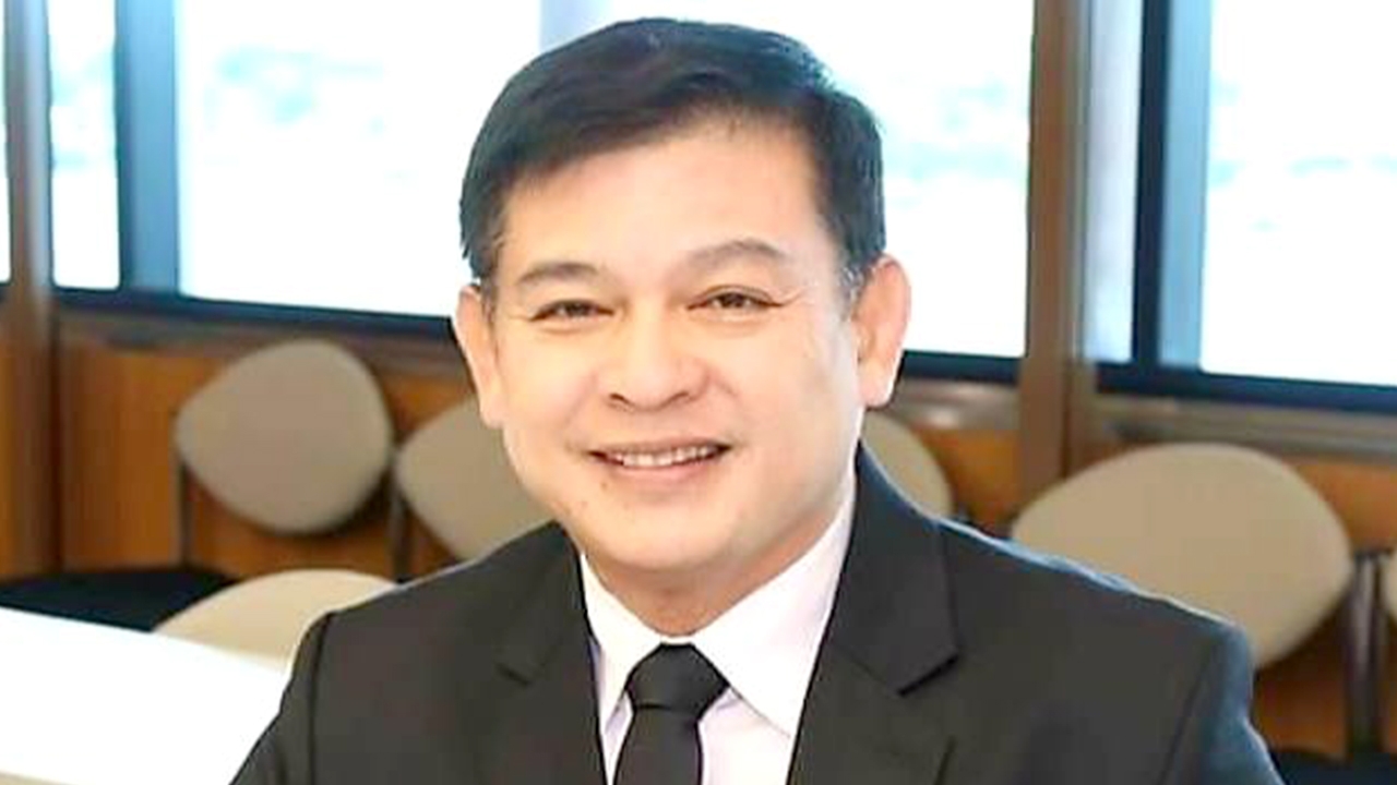 "สิระ" อัด "พงศกร" ยัน "วิ่งไล่ลุง-เดินเชียร์ลุง" ต้องขออนุญาต