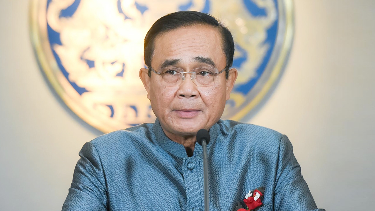 นายกฯ ไม่หวั่นซักฟอก สั่งรัฐมนตรีพร้อมตอบ ส่วนร่างงบ 63 รอศาลวินิจฉัย