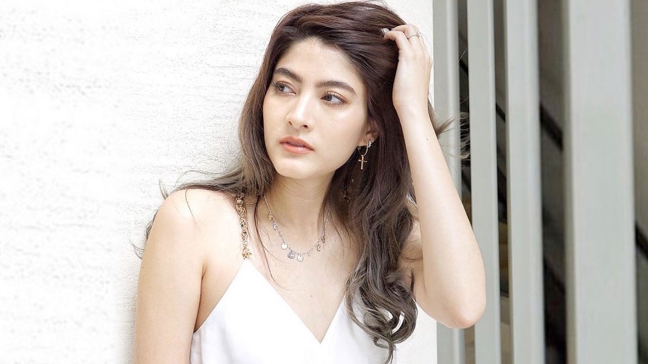 มาร์กี้ ราศรี ถูก ตม.ฮ่องกงกักตัว ตั้งข้อสงสัยมาค้าประเวณี (คลิป)