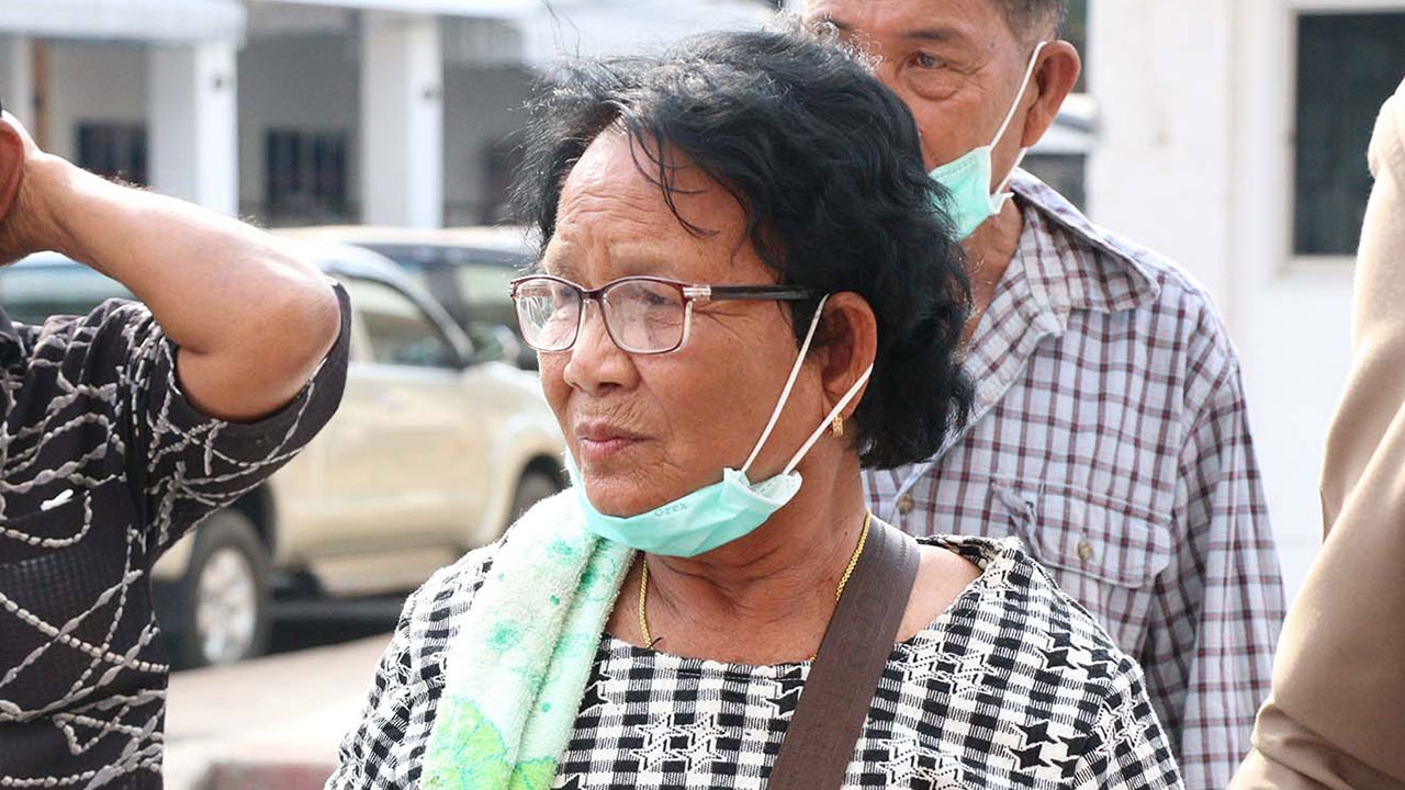 พ่อ-แม่โผล่รับศพ 'พระ' ถูกทุบหัวหมกป่า ยันบวชออกธุดงค์หลายปีแล้ว