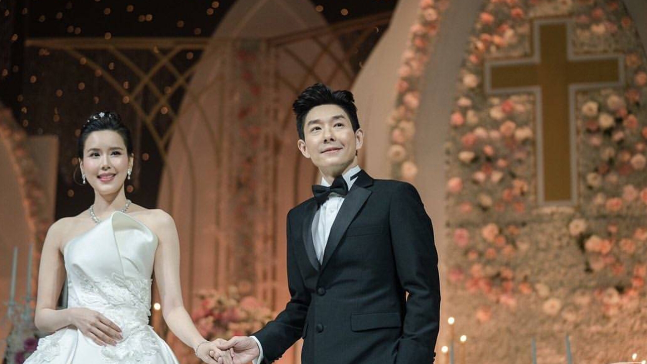 บอย โพสต์หวานครบรอบแต่งงาน 1 ปี เจี๊ยบ อ้อนรอเคลียร์คิวไปฮันนีมูน