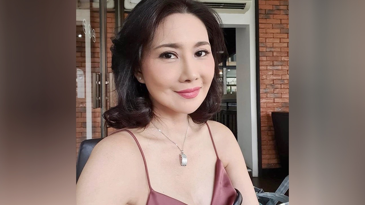 โยโกะ ทาคาโน่ ป่วยจนจำอะไรไม่ได้ อดีตสามีเป็นไบเซ็กชวล ถูกตบตีจนฟ้องหย่า