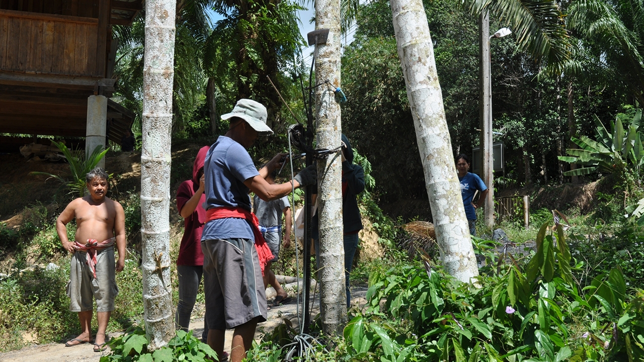 อัจฉริยะข้างบ้าน "ลิงเหล็ก" เก็บหมาก ไอเดียหนุ่มเมืองตรัง ต้นทุนแค่ 300