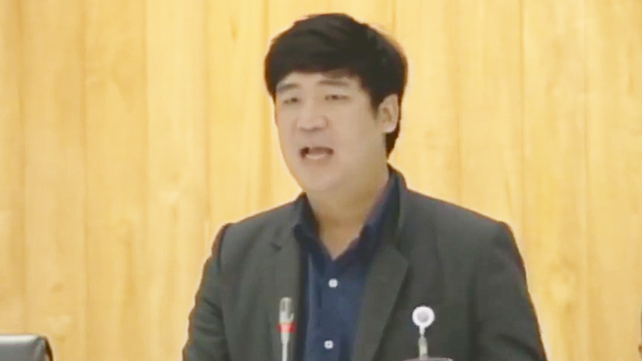 “เท่าพิภพ” ตั้งชื่อใหม่ “ไวรัสจันทร์โอชา” จี้รัฐบาลใส่ใจโคโรน่าระบาด