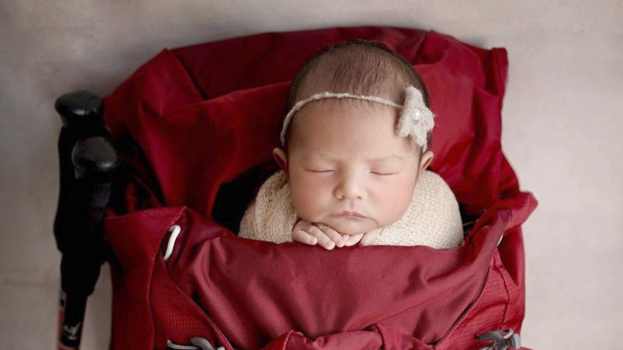 น้องลิษา ลูก แอน-ภูริ ถ่ายภาพน่ารัก เป็นนักเดินทางตัวน้อยของพ่อแม่
