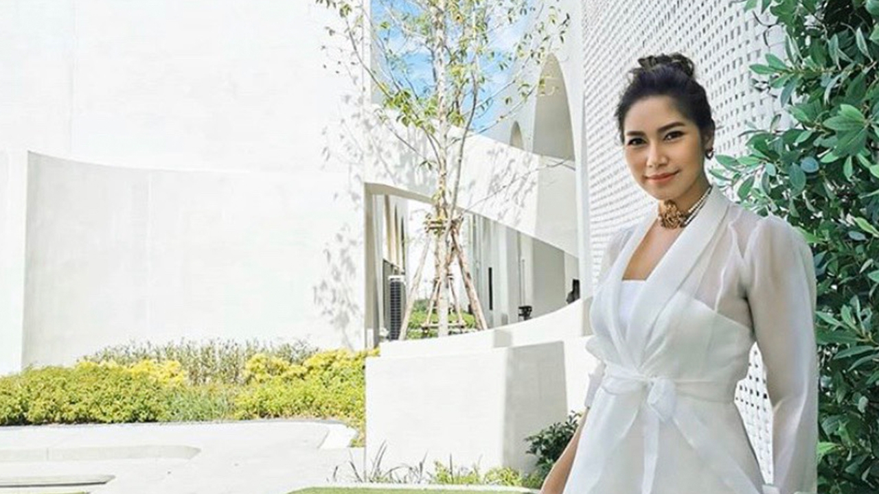 เบนซ์ ส่งกำลังใจพร้อมข้อความสุดซึ้งถึง สรยุทธ หลังถูกจำคุกคดีไร่ส้ม