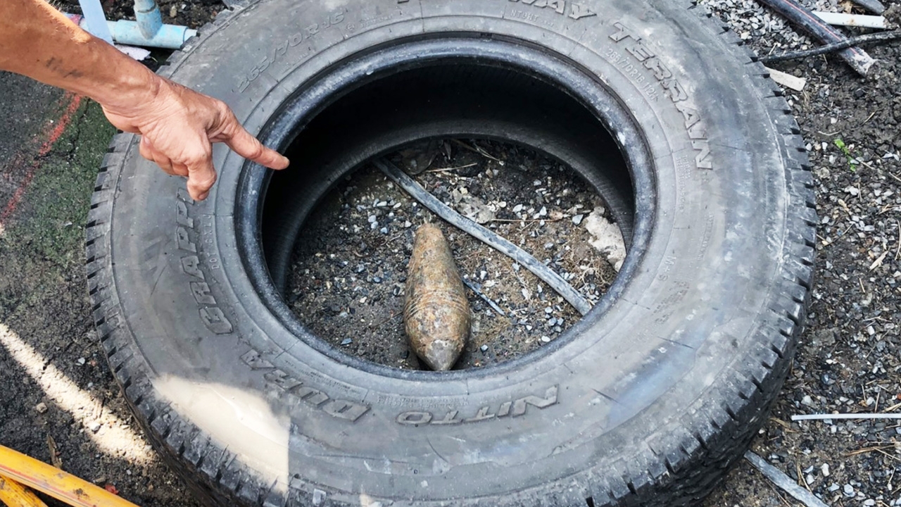 พบกระสุน ค.81 ในไซต์ก่อสร้างคอนโดฯหรูใกล้บีทีเอสอารีย์ EOD ตร.เร่งเก็บกู้