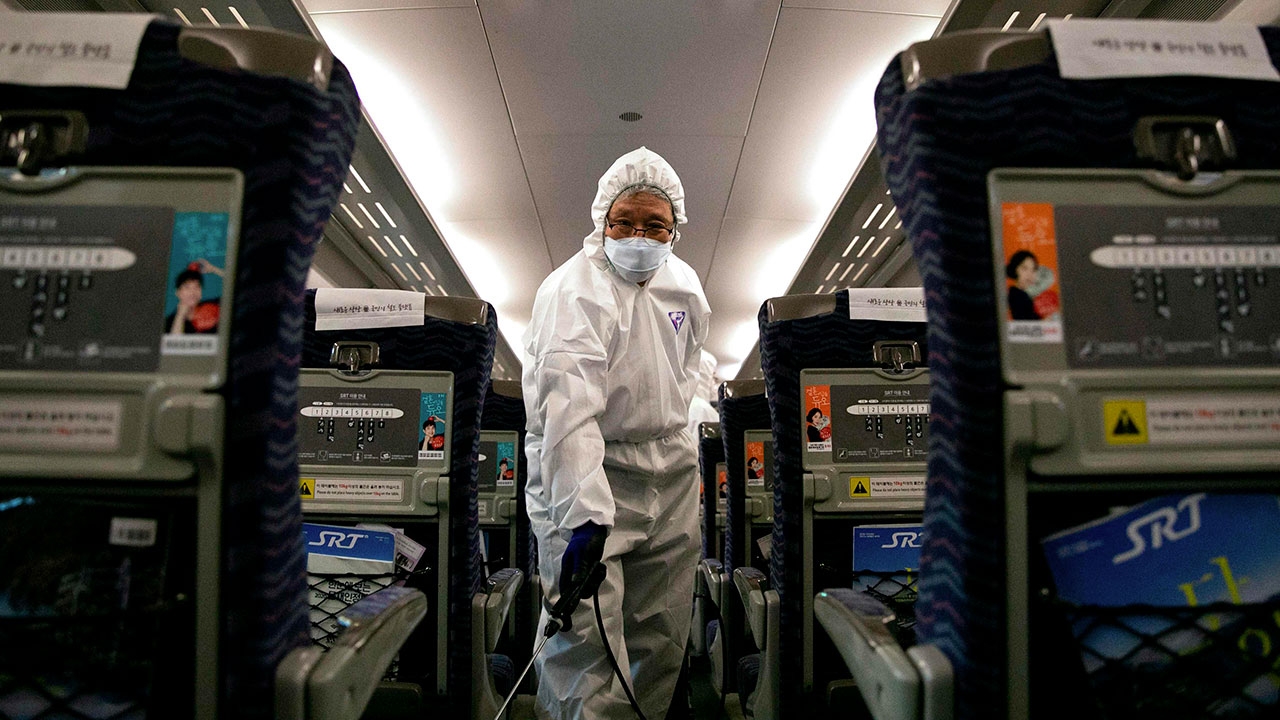 แนะนำให้อ่าน คุณหมอจากเพจดังพาไขข้อข้องใจพร้อมรับมือ "ไวรัสโคโรน่า"