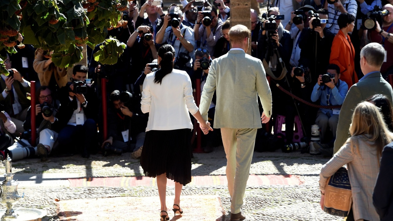 เจ้าชายแฮร์รี่ เสด็จถึงแคนาดาแล้ว เริ่มชีวิตใหม่ไร้ยศเจ้าฟ้า กับเมแกน