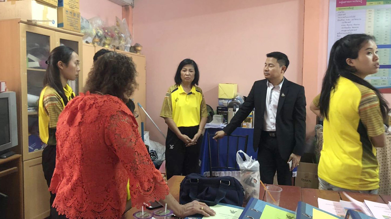 สั่งปิดโรงเรียน ผอ.กอล์ฟ 2 วัน เก็บหลักฐานเพิ่มคดี "ปล้นร้านทอง"