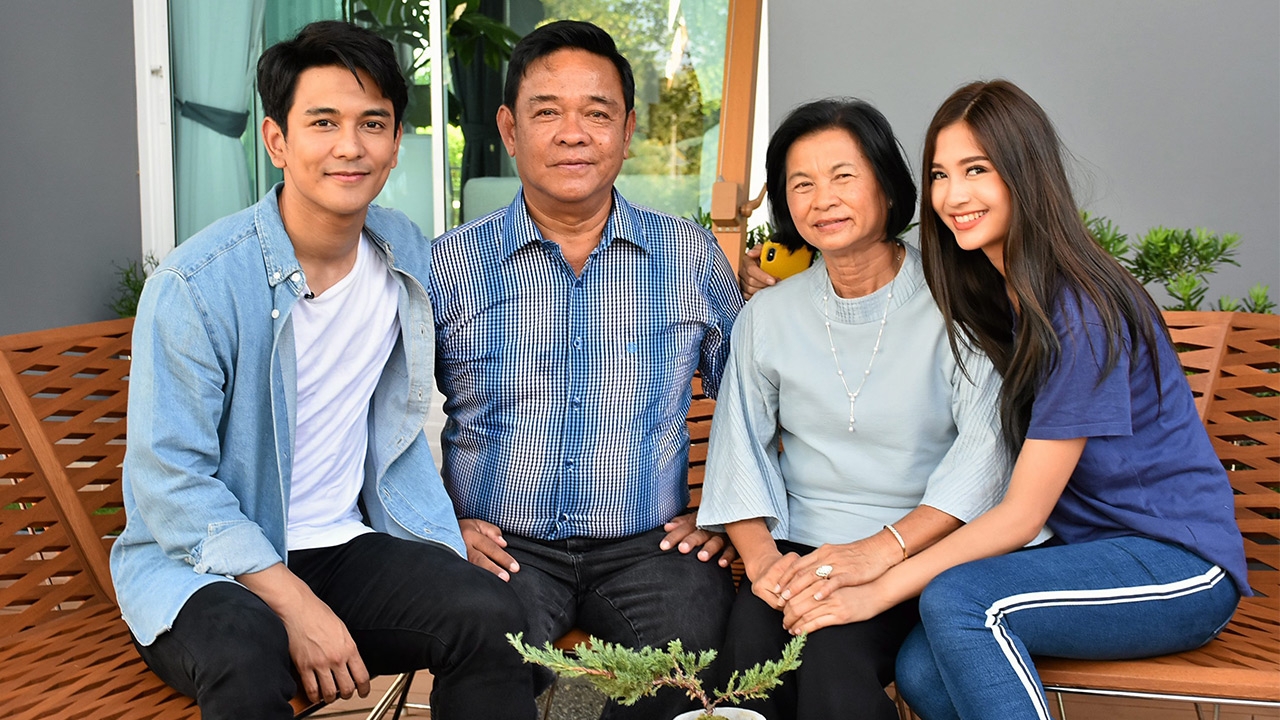 บุกบ้าน 20 ล้าน “กัน นภัทร” ซุก “มารี” ถูบ้าน&ล้างสระ