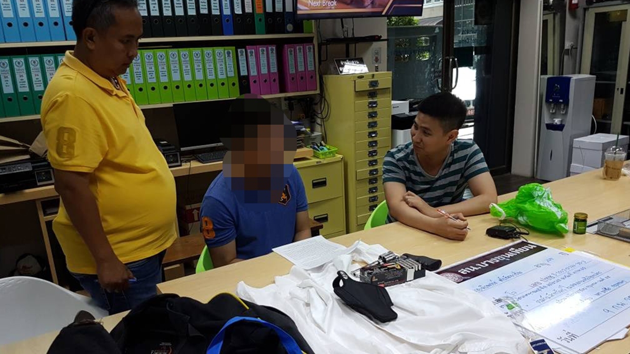 ตร.บางขุนเทียน จับโจรขโมยรถเบนซ์ อ้างจะเอาความดีหารถเจอไปยืมเงินเจ้าของ