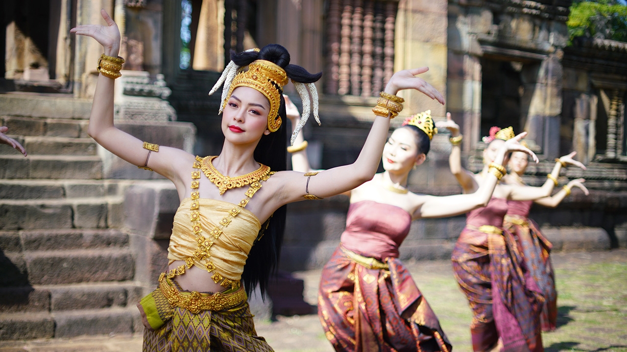 เปิดฉาก “อสรพิษ” ยิ่งใหญ่อลังการ “เพลงขวัญ” สวมบทนางรำ บูชาเจ้าแม่งู
